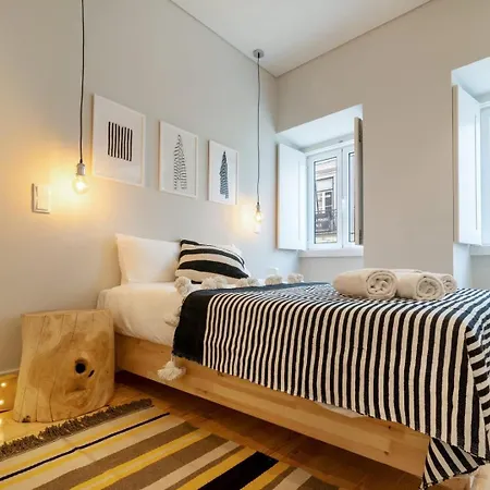 Guestready - Luxury With Private Terrace In Lapa * Lissabon